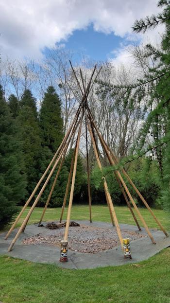 Levaltipis Hotell Saint-Gâtien-des-Bois Eksteriør bilde