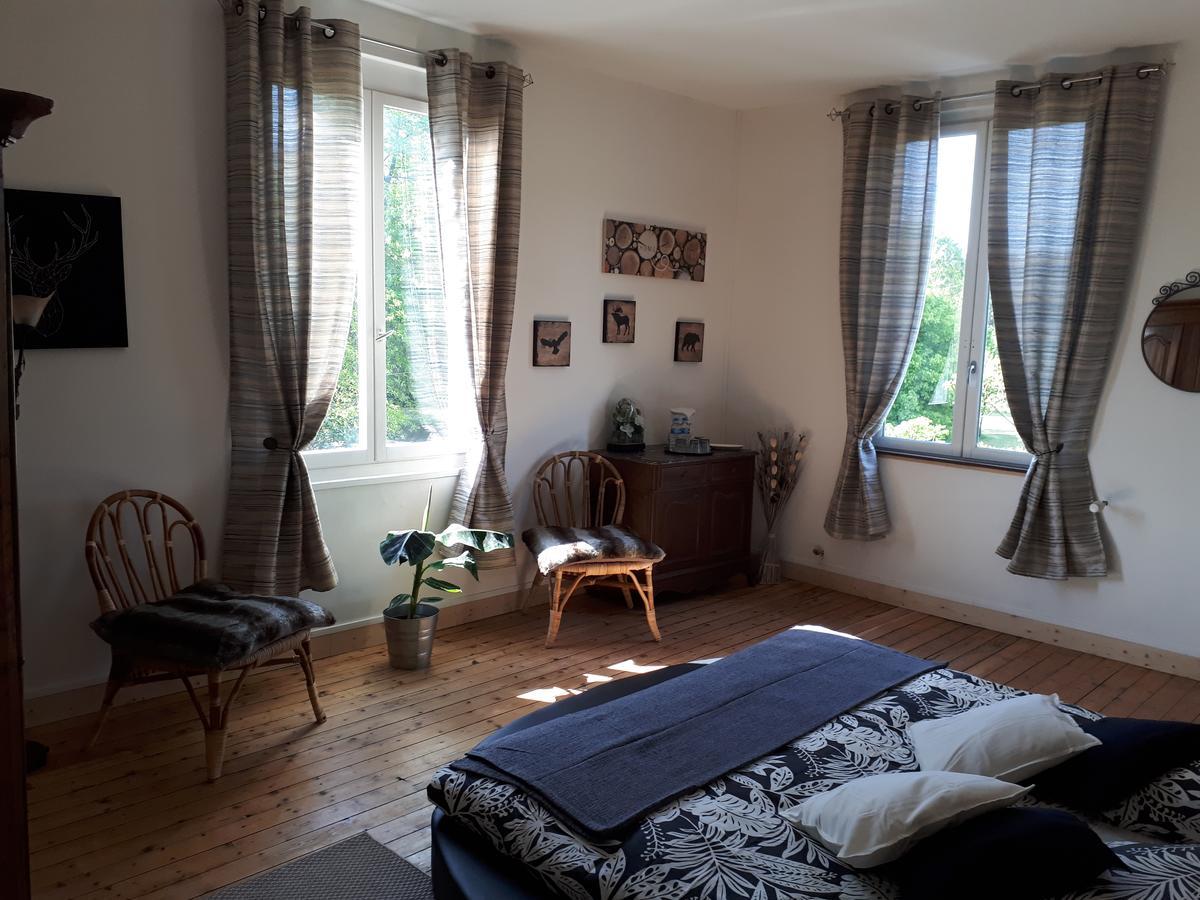Levaltipis Hotell Saint-Gâtien-des-Bois Eksteriør bilde